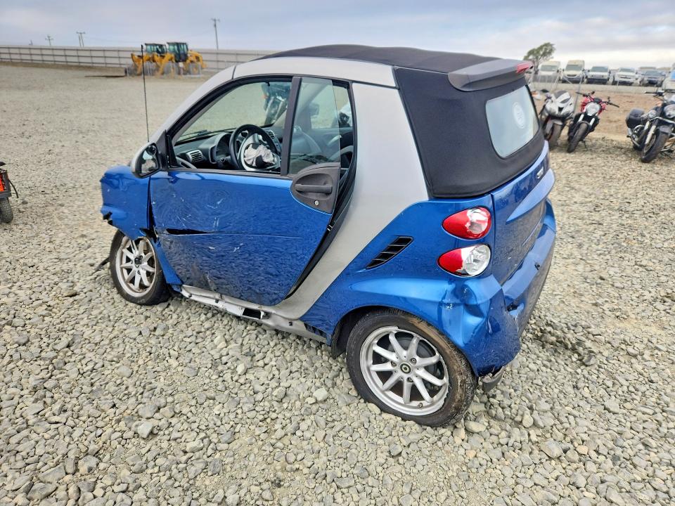 Photo 2 from auction – 2009 SMART FORTWO with VIN WMEEK31X59K219827