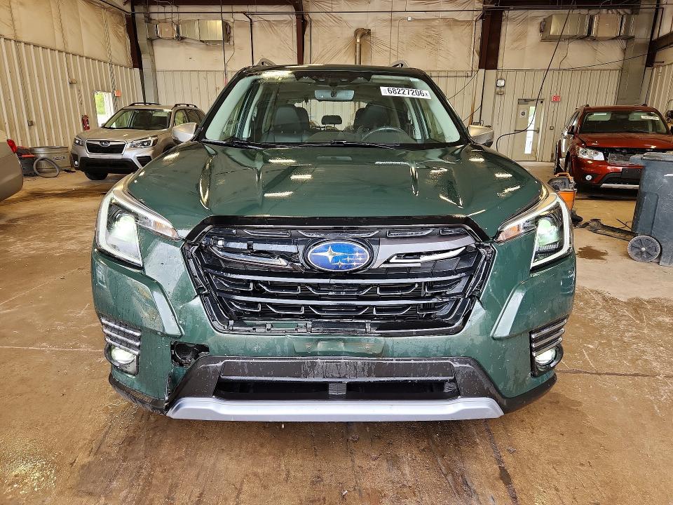 Photo 5 from auction – 2023 SUBARU FORESTER with VIN JF2SKARC1PH430090