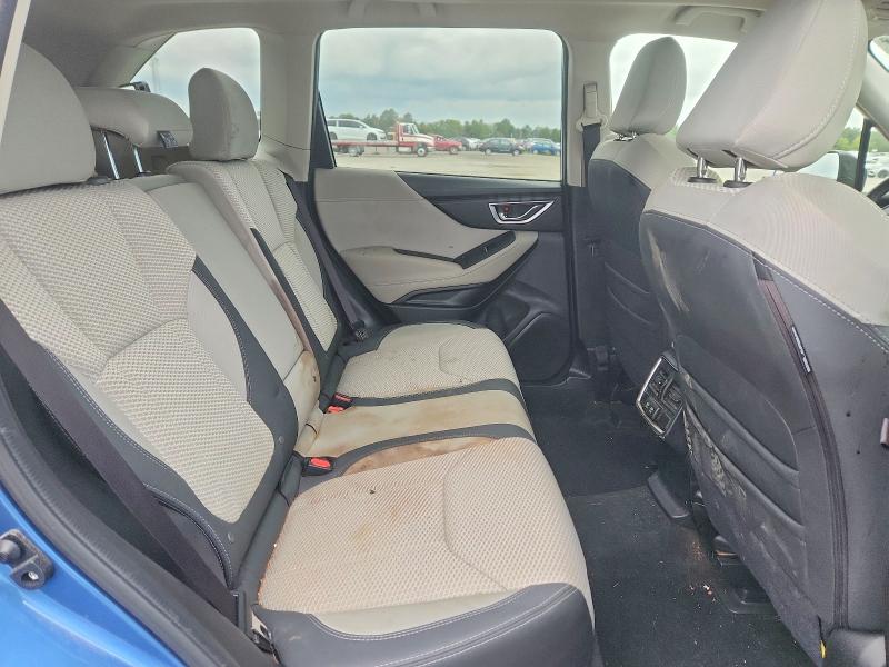 Photo 10 from auction – 2019 SUBARU FORESTER with VIN JF2SKAGC2KH559662