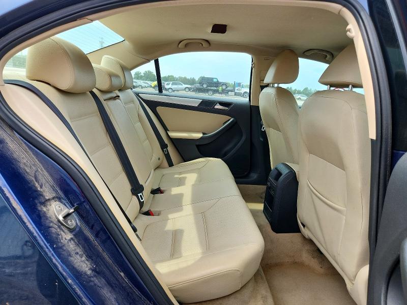 Photo 10 from auction – 2014 VOLKSWAGEN JETTA with VIN 3VWD17AJ8EM444145