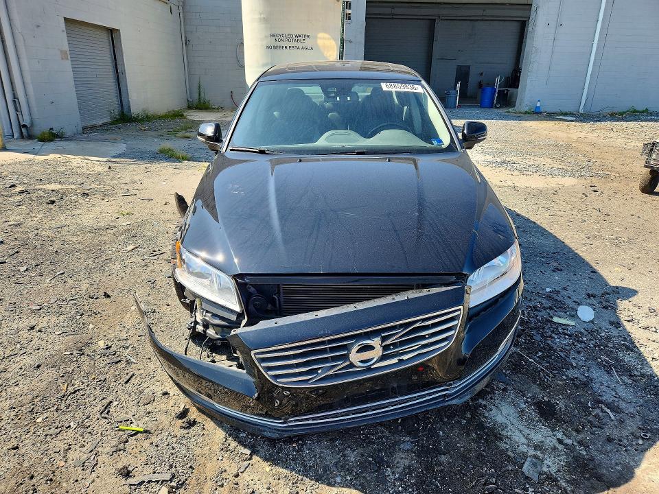 Photo 5 from auction – 2015 VOLVO S80 with VIN YV140MAD7F1183730