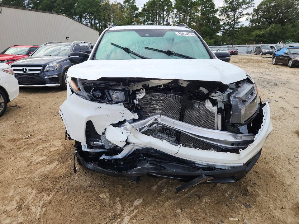 Photo 5 from auction – 2022 HONDA PASSPORT with VIN 5FNYF8H69NB002508