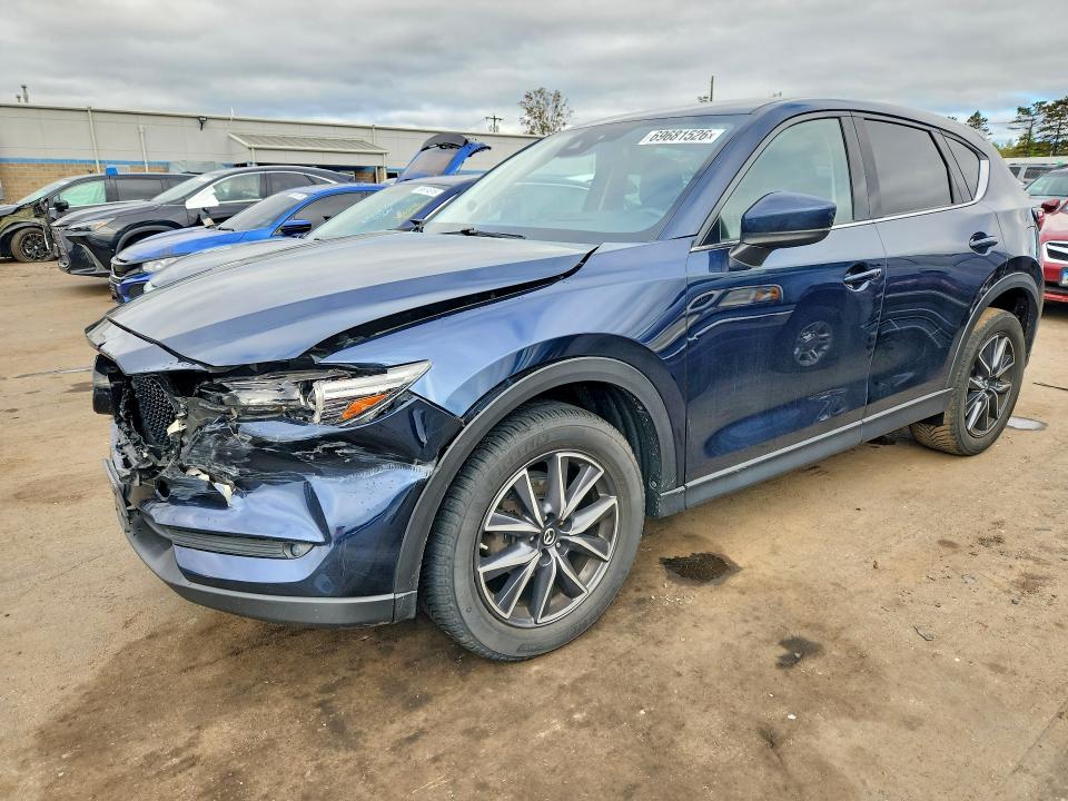 MAZDA CX-5 2017 с VIN JM3KFBDLXH0211894 - Фото с аукциона