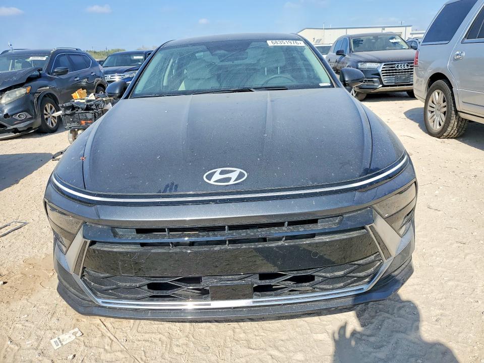Снимка 5 от търг – 2025 HYUNDAI SONATA с VIN KMHL64JA8SA473292