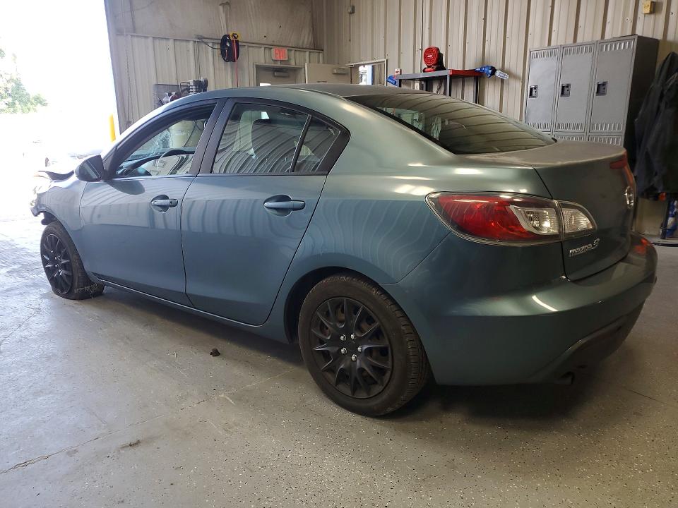Photo 2 from auction – 2011 MAZDA 3 with VIN JM1BL1UF7B1375272