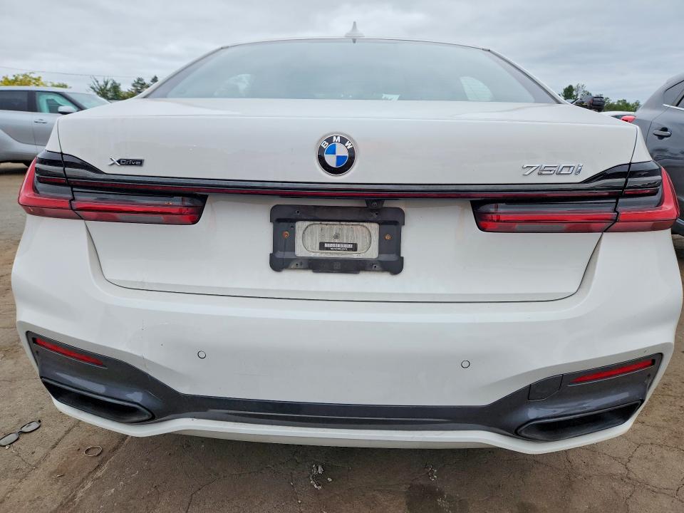 صورة رقم 6 من المزاد - 2022 BMW 750 مع VIN WBA7U2C08NCJ33974
