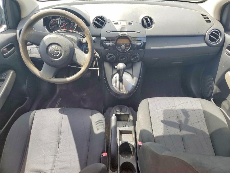 Photo 8 from auction – 2014 MAZDA MAZDA2 with VIN JM1DE1KY9E0188410