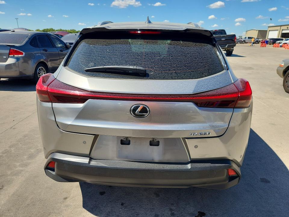 Photo 6 from auction – 2019 LEXUS UX with VIN JTHY3JBH1K2001117