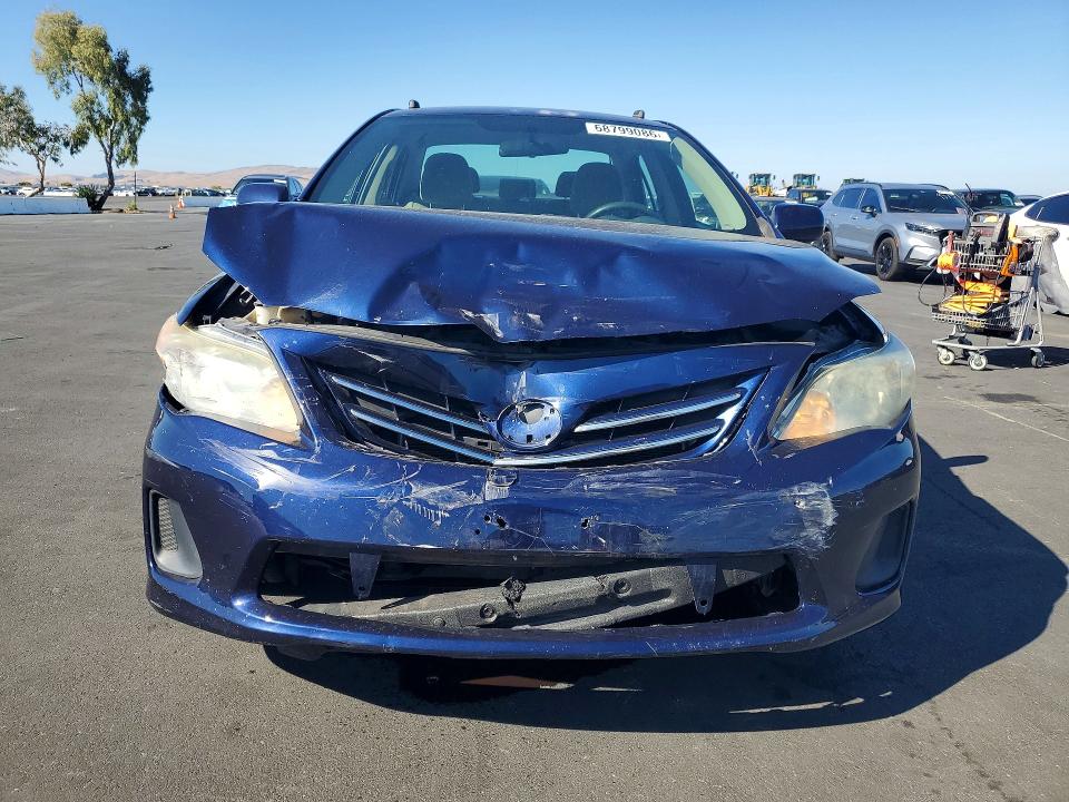 Photo 5 from auction – 2013 TOYOTA COROLLA with VIN 2T1BU4EE1DC991195