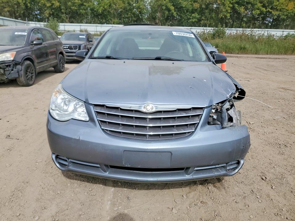 Фото 5 с аукциона – 2010 CHRYSLER SEBRING с VIN 1C3CC4FB9AN232187