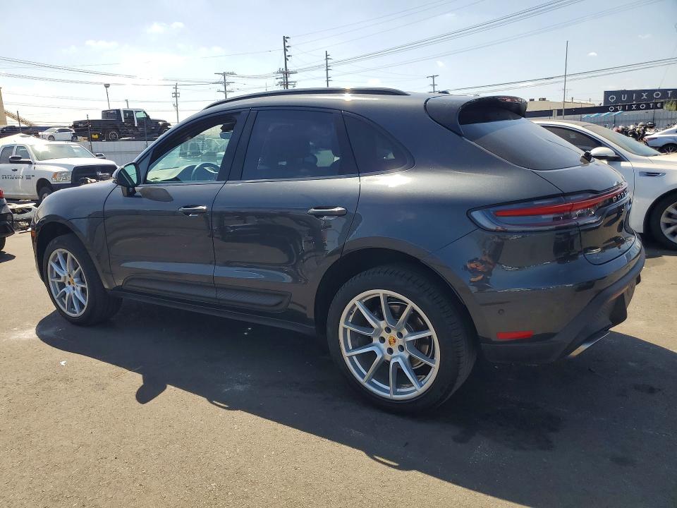 Photo 2 from auction – 2024 PORSCHE MACAN with VIN WP1AA2A50RLB19930