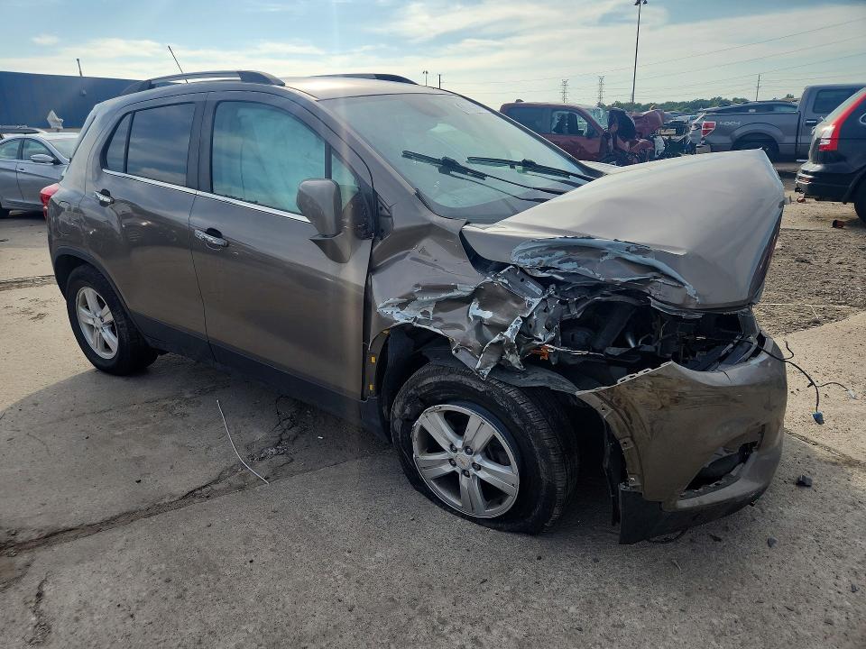 Photo 4 from auction – 2020 CHEVROLET TRAX with VIN KL7CJLSB8LB344031