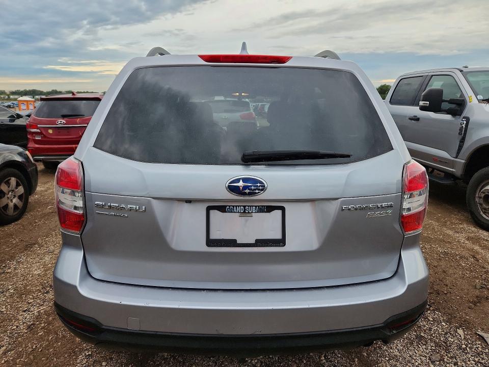 Photo 6 from auction – 2016 SUBARU FORESTER with VIN JF2SJADC2GH469717