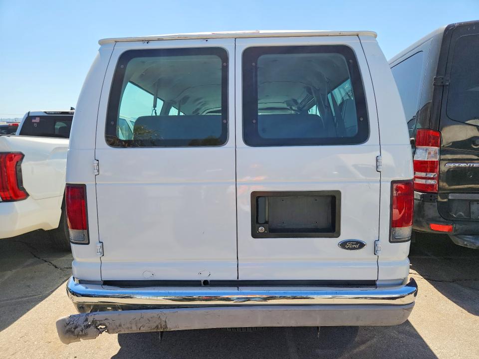 Photo 6 from auction – 2004 FORD ECONOLINE with VIN 1FMRE11WX4HA03265