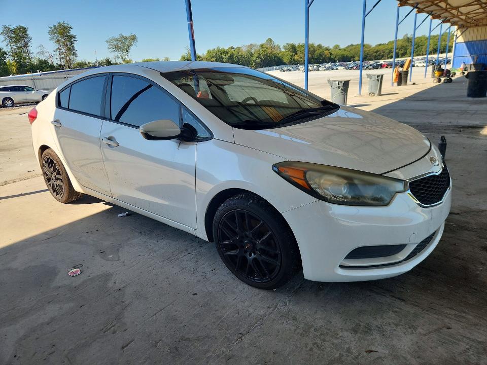 Photo 4 from auction – 2014 KIA FORTE with VIN KNAFK4A6XE5075181