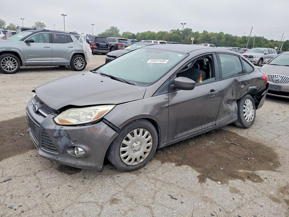 FORD FOCUS 2012 مع رقم تعريف المركبة 1FAHP3F2XCL299272 - صورة من المزاد