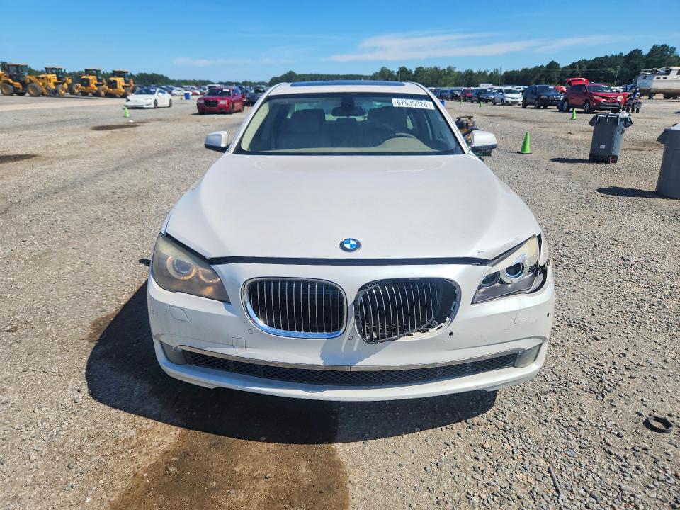 صورة رقم 5 من المزاد - 2010 BMW 750 مع VIN WBAKC6C50ACL67651