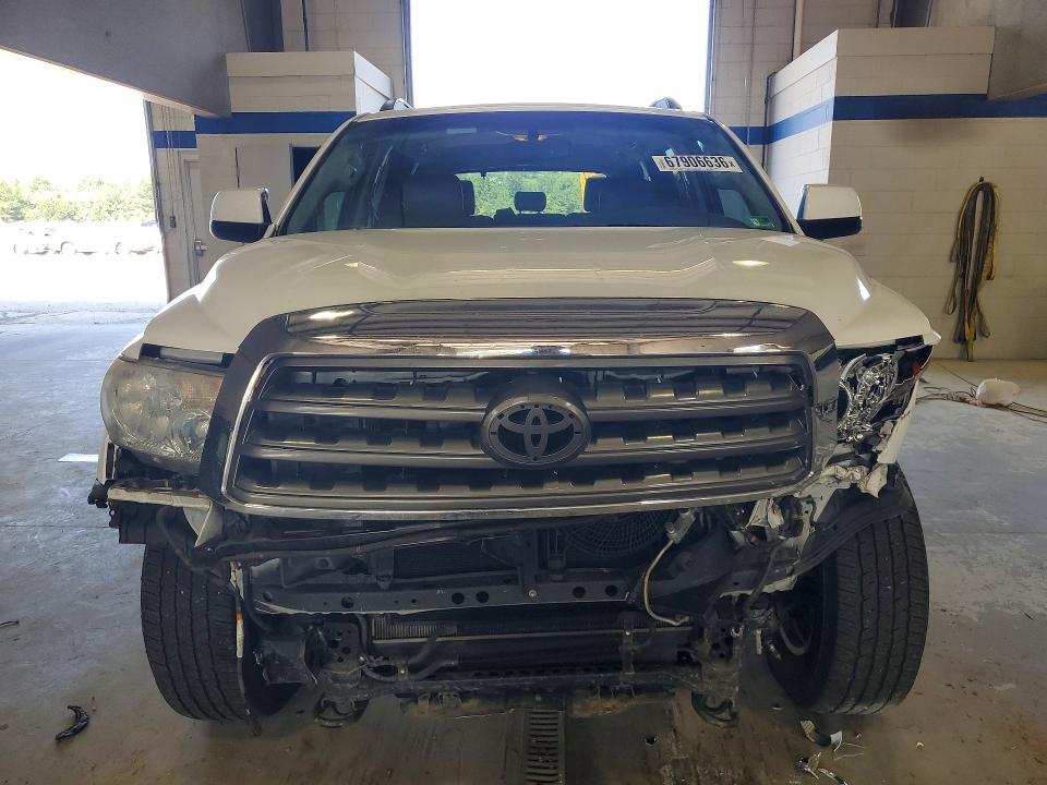 Photo 5 from auction – 2017 TOYOTA SEQUOIA with VIN 5TDBY5G16HS150541