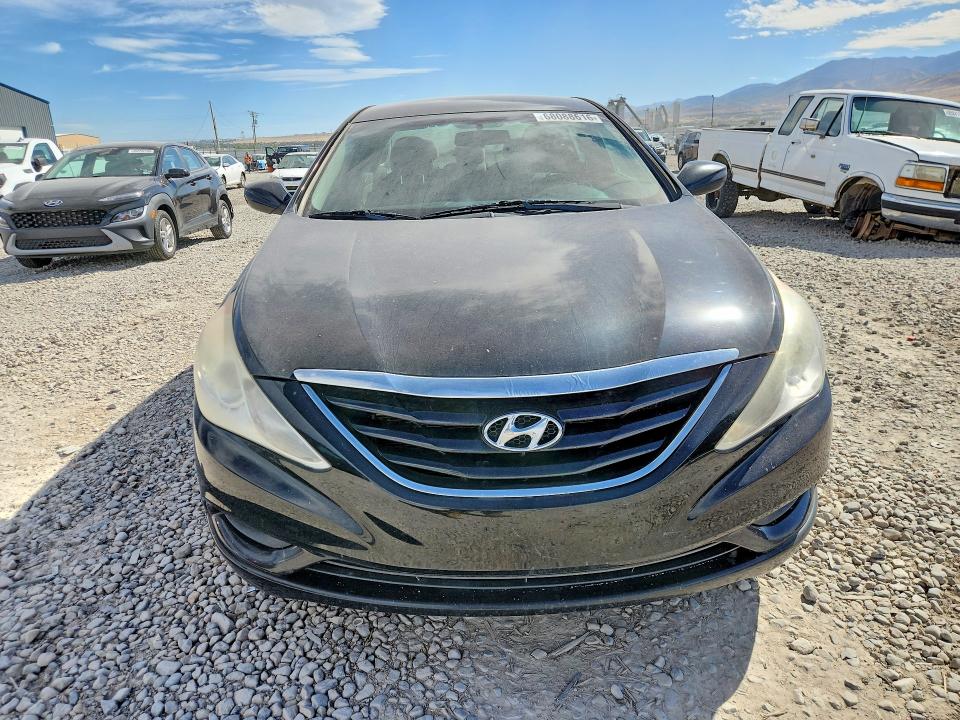 Photo 5 from auction – 2011 HYUNDAI SONATA with VIN 5NPEB4AC9BH296111