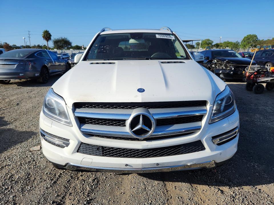 Photo 5 from auction – 2015 MERCEDES-BENZ GL with VIN 4JGDF2EE1FA590496