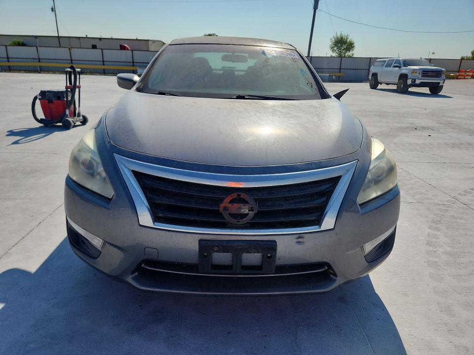 Photo 5 from auction – 2015 NISSAN ALTIMA with VIN 1N4AL3AP5FC477349