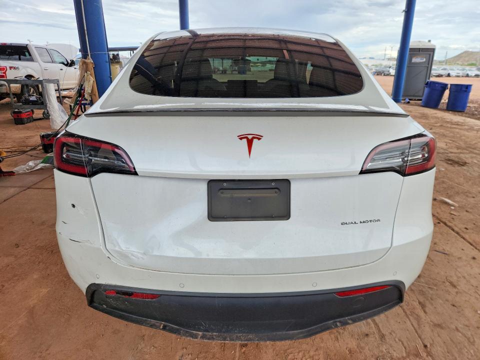 Снимка 6 от търг – 2020 TESLA MODEL Y с VIN 5YJYGDEE9LF034289