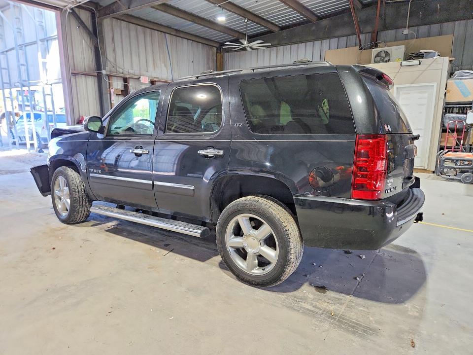 Photo 2 from auction – 2012 CHEVROLET TAHOE with VIN 1GNSKCE0XCR217978