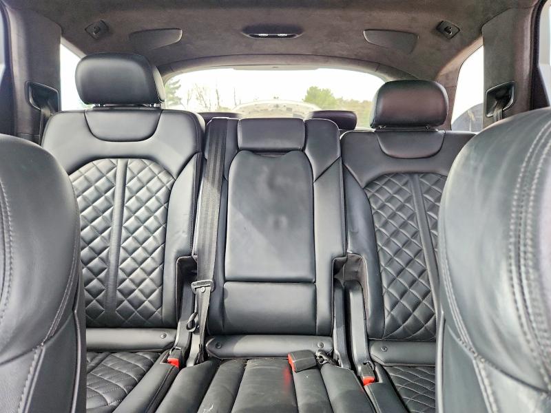 Photo 10 from auction – 2018 AUDI Q7 with VIN WA1VAAF79JD031782