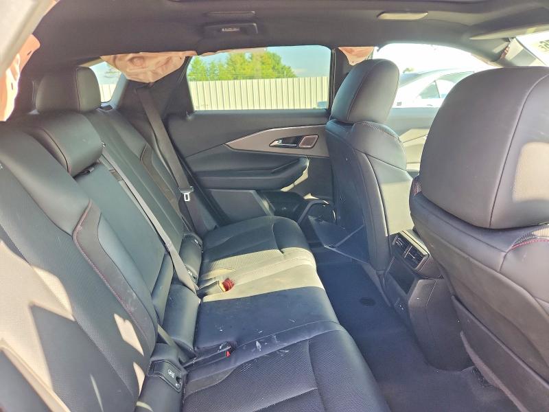 Снимка 11 от търг – 2024 ACURA ZDX с VIN 4W5KHNRLXRZ506863