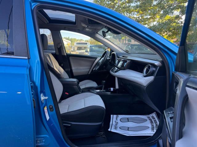 Фото 5 с аукциона – 2017 TOYOTA RAV4 с VIN JTMRFREV2HJ168047
