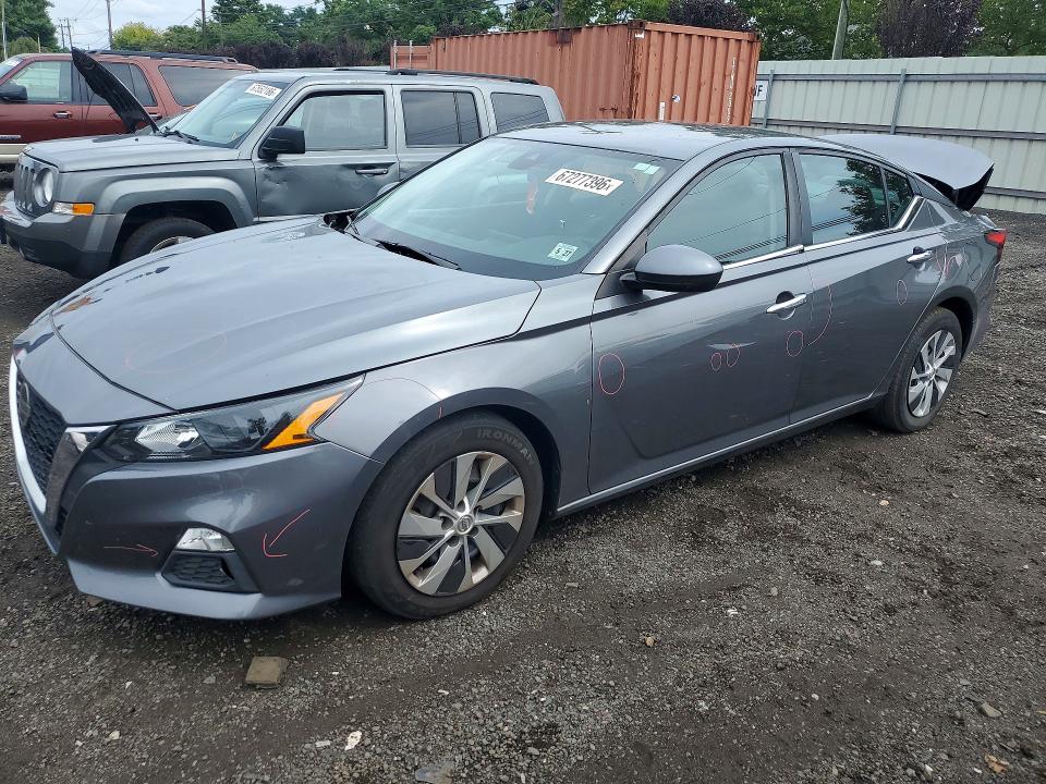 NISSAN ALTIMA 2022 с VIN 1N4BL4BVXNN345536 - Снимка от търг