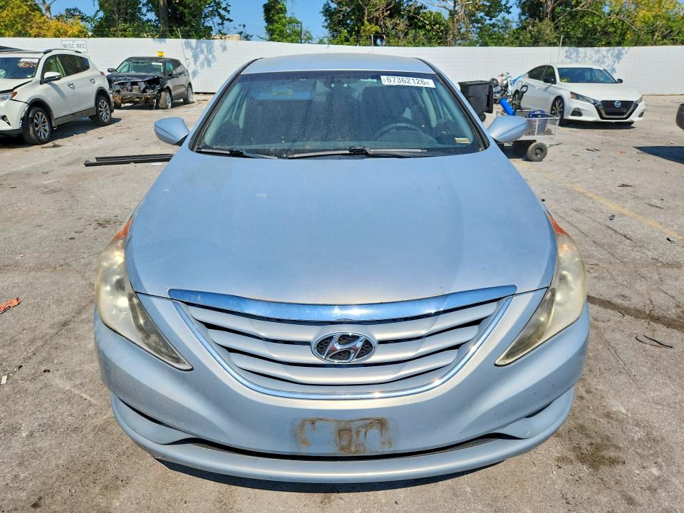 Photo 5 from auction – 2011 HYUNDAI SONATA with VIN 5NPEB4AC9BH073633