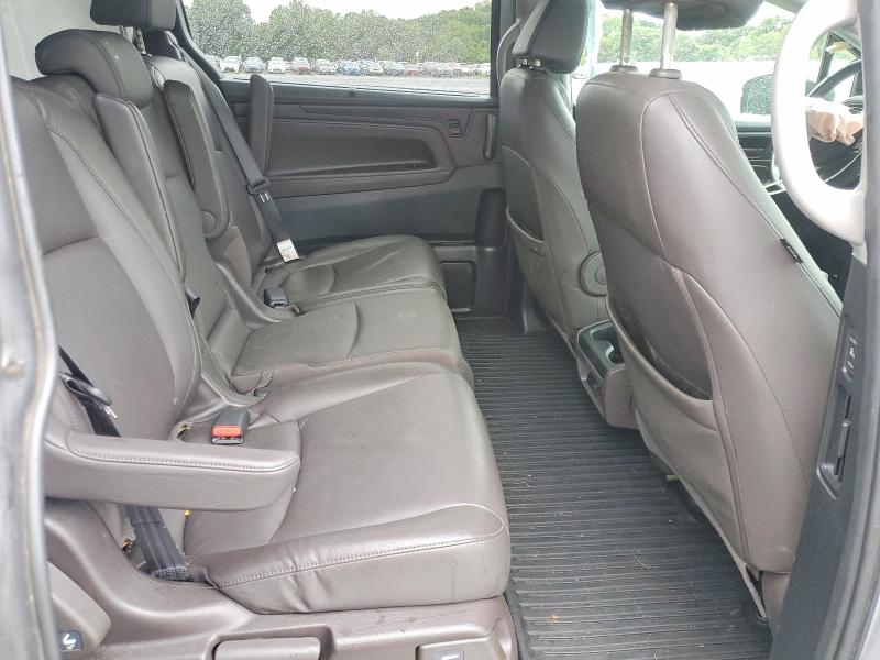 Снимка 11 от търг – 2018 HONDA ODYSSEY с VIN 5FNRL6H73JB007126