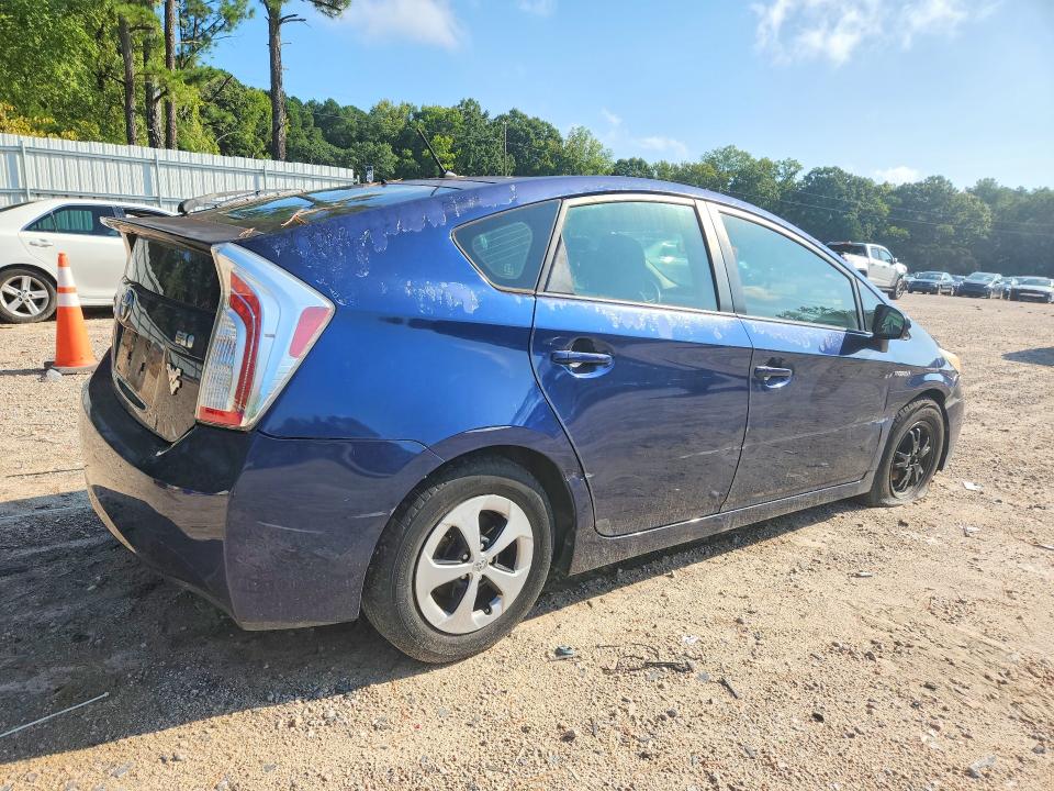 Photo 3 from auction – 2013 TOYOTA PRIUS with VIN JTDKN3DU4D1731457