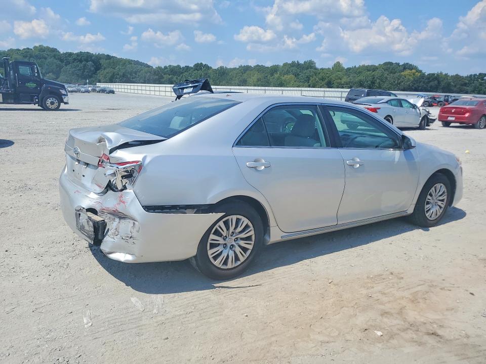 Photo 3 from auction – 2014 TOYOTA CAMRY with VIN 4T4BF1FK0ER410062