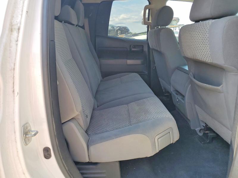 Photo 10 from auction – 2012 TOYOTA TUNDRA with VIN 5TFUY5F10CX232729