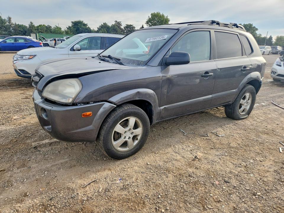 HYUNDAI TUCSON 2008 with VIN KM8JM12B68U911978 - Photo from auction