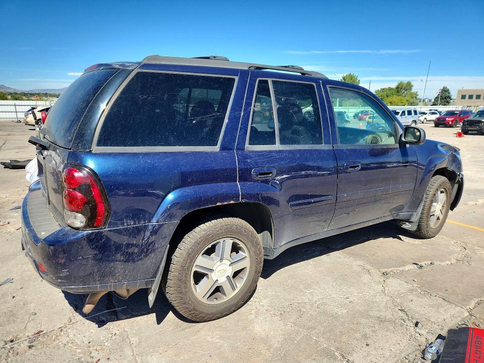 Photo 3 from auction – 2007 CHEVROLET TRAILBLAZER with VIN 1GNDT13S272286662
