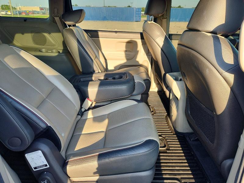 Zdjęcie 11 z aukcji – 2017 KIA SEDONA z VIN KNDMB5C14H6284397