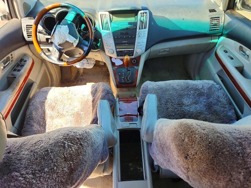 Photo 8 from auction – 2005 LEXUS RX with VIN JTJGA31U050055910