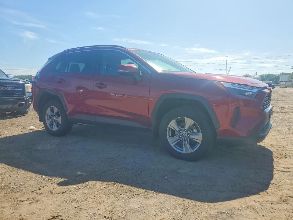 Photo 4 from auction – 2022 TOYOTA RAV4 with VIN 2T3P1RFV6NW254544