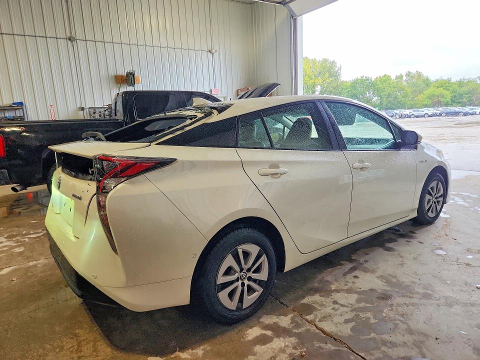 Zdjęcie 3 z aukcji – 2018 TOYOTA PRIUS z VIN JTDKARFU5J3064412