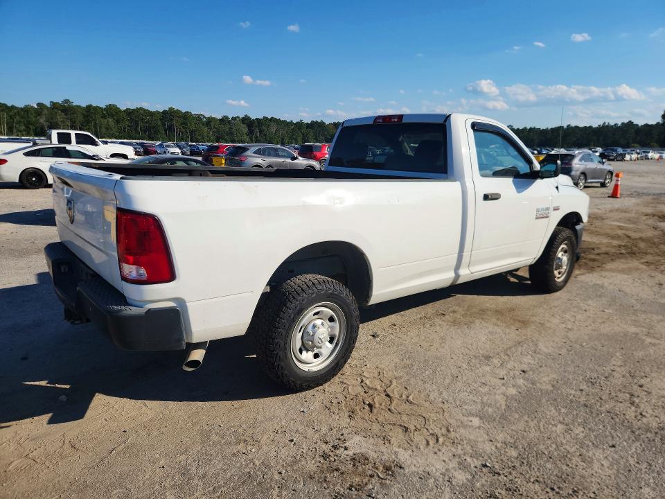 Снимка 3 от търг – 2018 RAM 2500 с VIN 3C6MR4AJ7JG236946