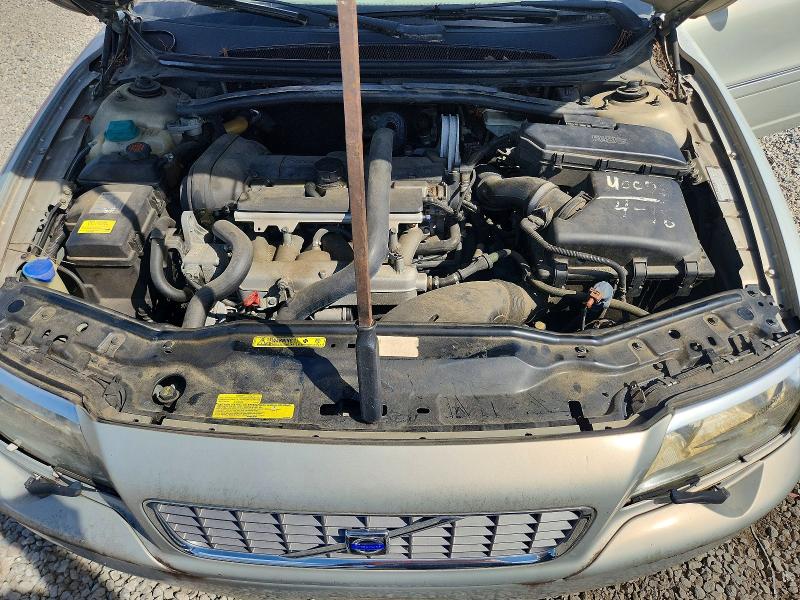 Photo 11 from auction – 2004 VOLVO S80 with VIN YV1TS59H741369994