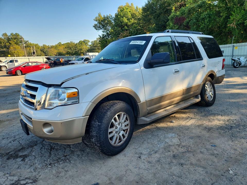 Снимка 1 от търг – 2011 FORD EXPEDITION с VIN 1FMJU1H58BEF47226