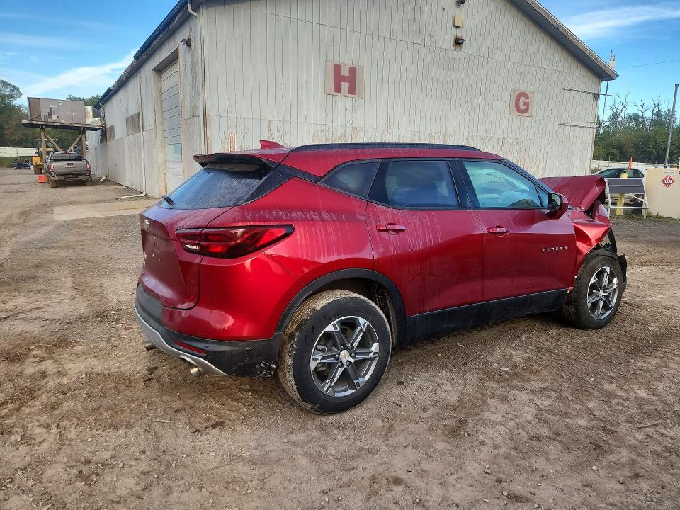 Снимка 3 от търг – 2024 CHEVROLET BLAZER с VIN 3GNKBCR41RS159360