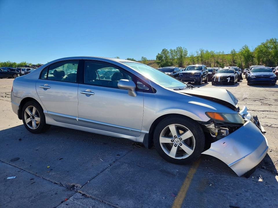 Photo 4 from auction – 2007 HONDA CIVIC with VIN 1HGFA16857L111017