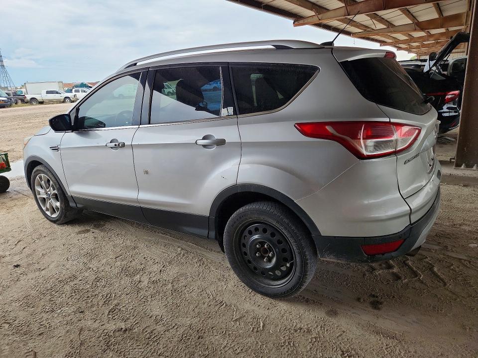 Photo 2 from auction – 2016 FORD ESCAPE with VIN 1FMCU0JX4GUB97248