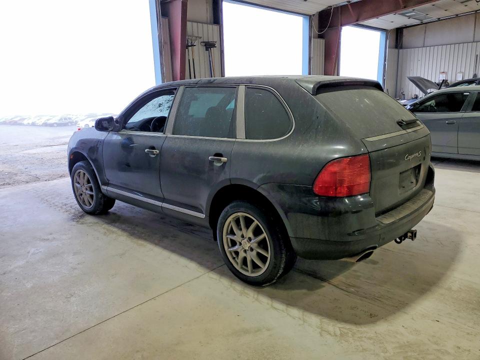 Снимка 2 от търг – 2004 PORSCHE CAYENNE с VIN WP1AB29P04LA72801