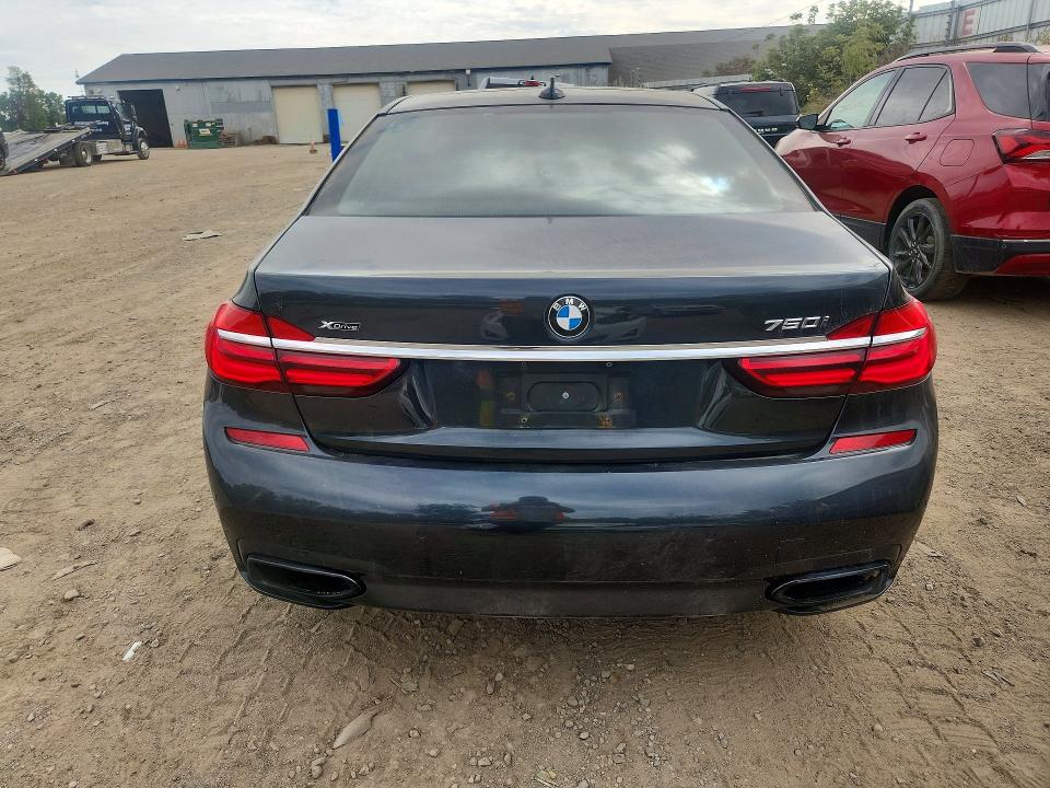 صورة رقم 6 من المزاد - 2017 BMW 750 مع VIN WBA7F2C54HG421350